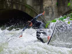 Surfing in the Englischer Garten